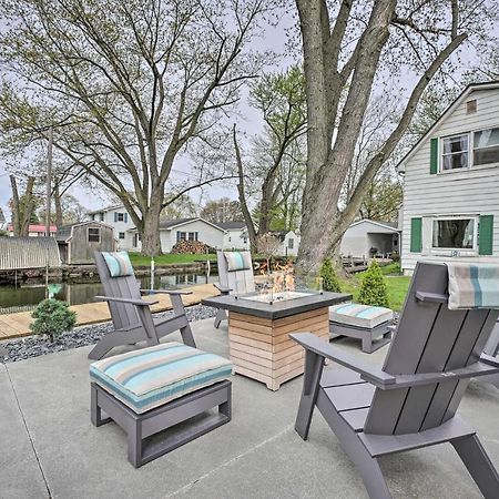 Waterfront Syracuse Home With Patio And Fire Pit! Bagian luar foto