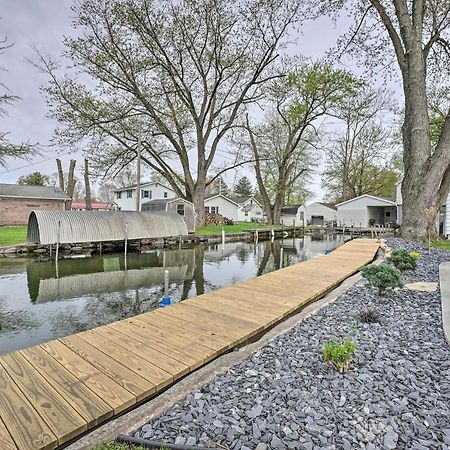 Waterfront Syracuse Home With Patio And Fire Pit! Bagian luar foto